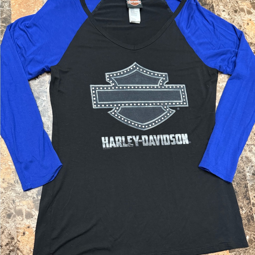 Harley-Davidson Women's Black and Blue Long Sleeve Tee